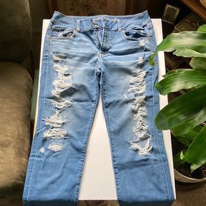American Eagle Denim , artisan crop ,Distressed and super cute.